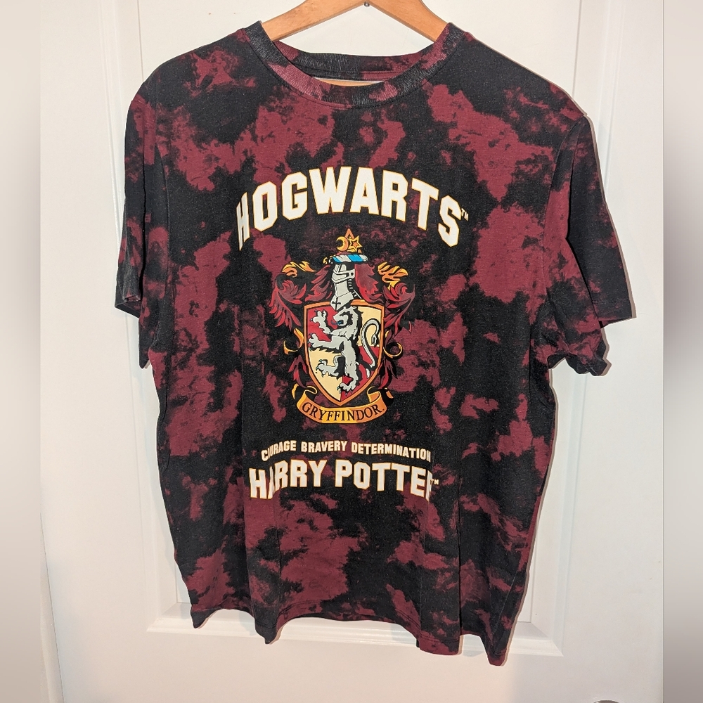 ⭐3 For $20⭐ Warner Bros. Harry Potter Gryffindor Maroon and Black Tee
